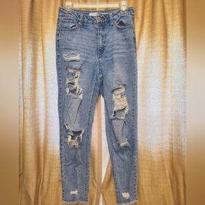 Ripped Mom Jeans with tapered leg